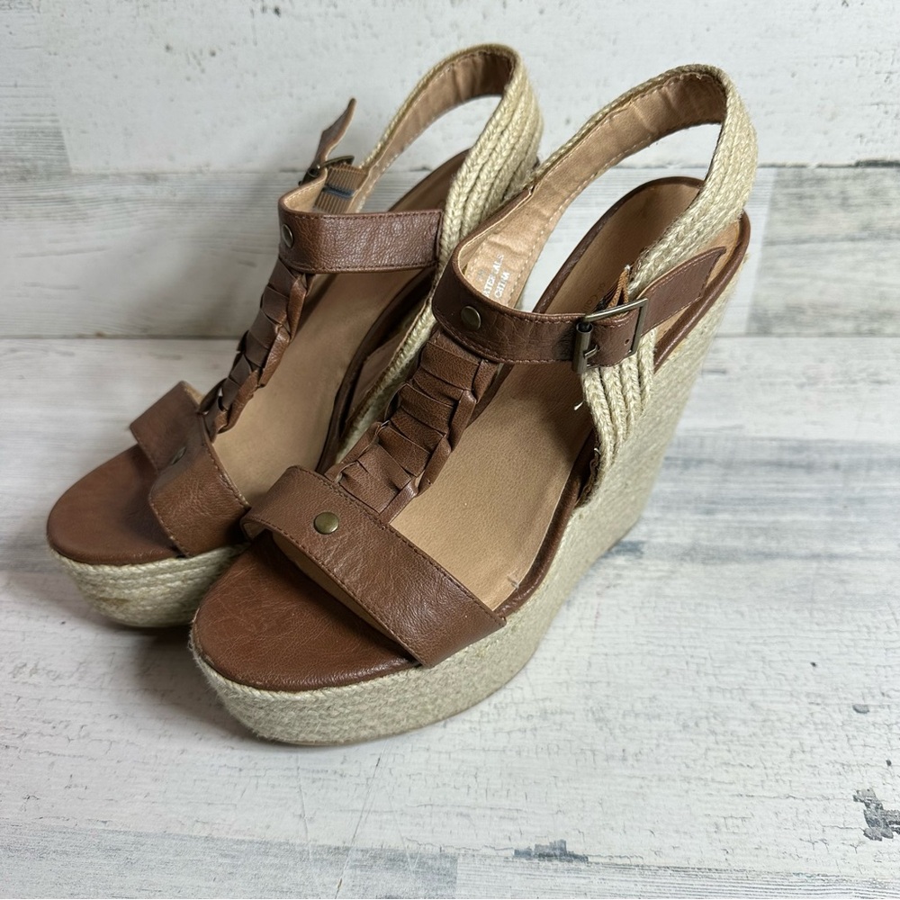 Sbicca brown wedge sandal sz 7